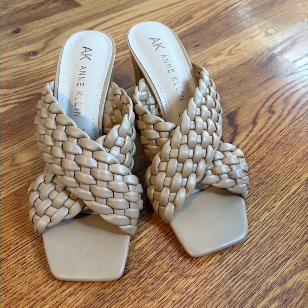 Anne Klein Beige Woven Mules